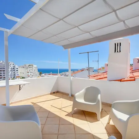 Apartment Sunny Rooftop 3br