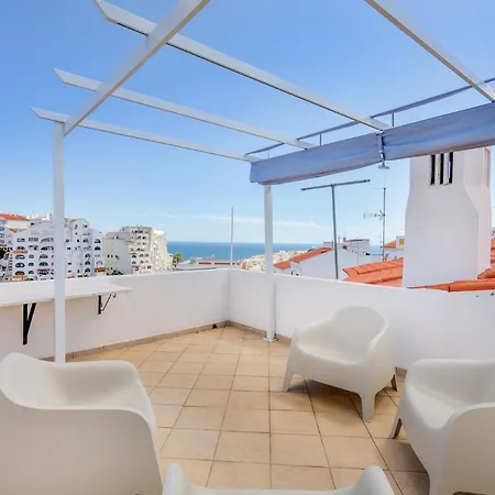 Apartment Sunny Rooftop 3br